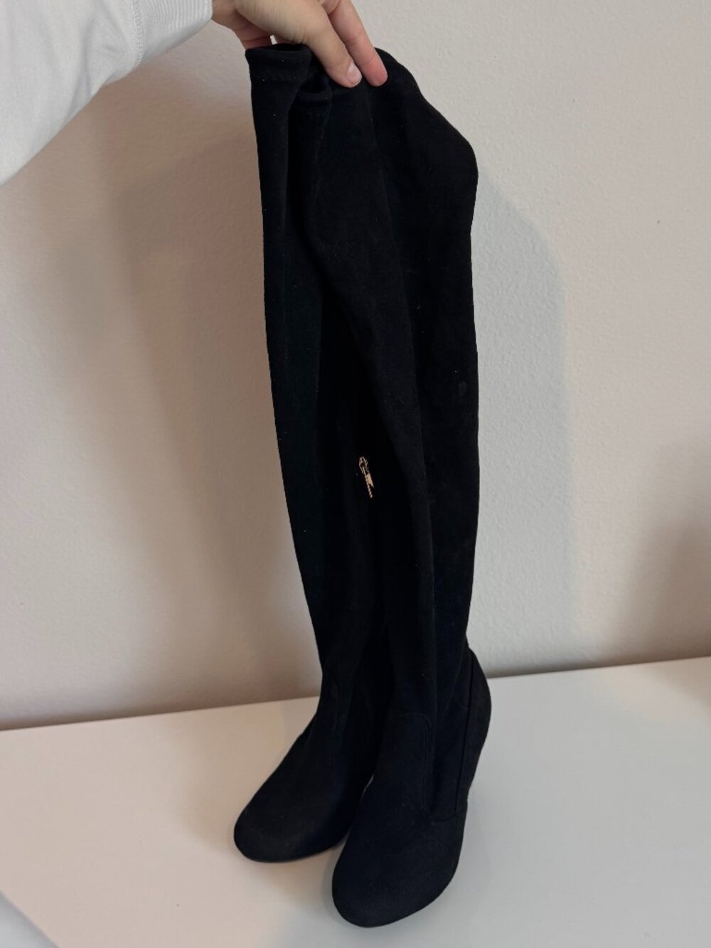 Bamboo Black Faux Suede Lace-Up Over-the-Knee Boots Size 6